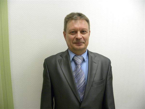 Помощник по хозяйству Юрий